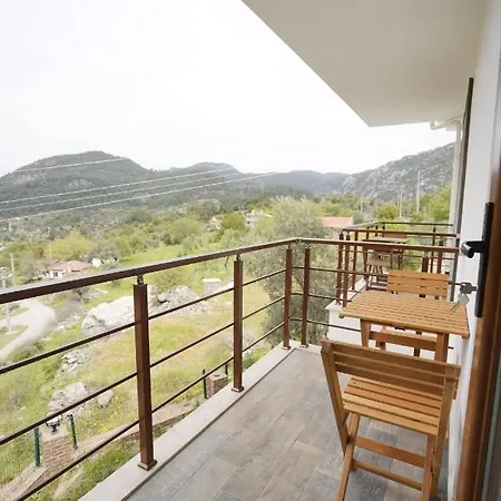 Mons Casa Boutique Otel *