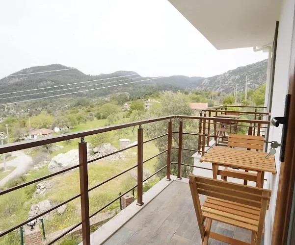 Mons Casa Boutique Hotel *