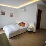 Mons Casa Boutique *