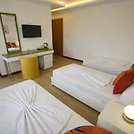 Mons Casa Boutique Otel *